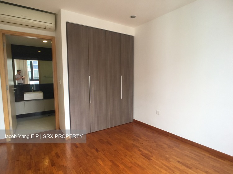 Esparina Residences thumbnail photo
